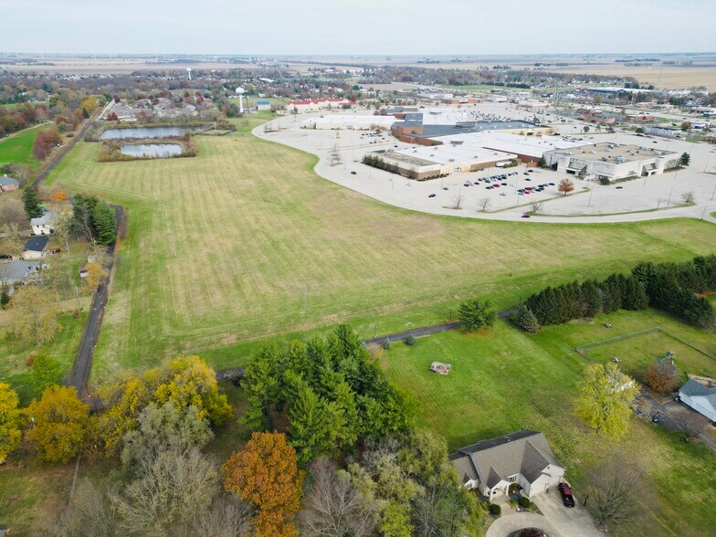 More Photos Of Hickory Point Mall, Forsyth Land For Sale