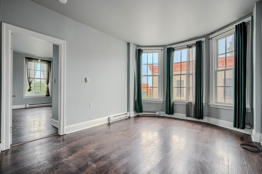 More Photos Of 55-57 S Potomac St, Hagerstown Apartments For Sale