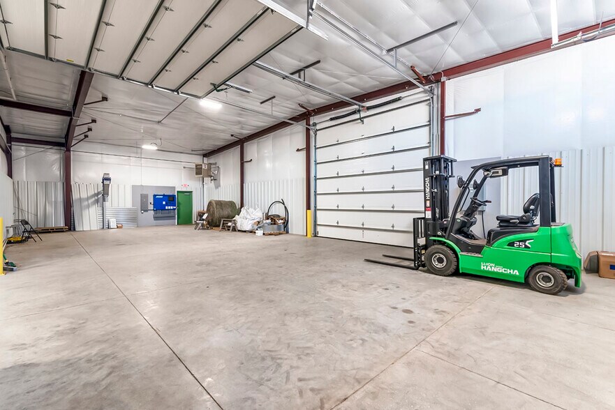 More Photos Of 605 Greenway Ct, Reedsburg Industrial For Sale
