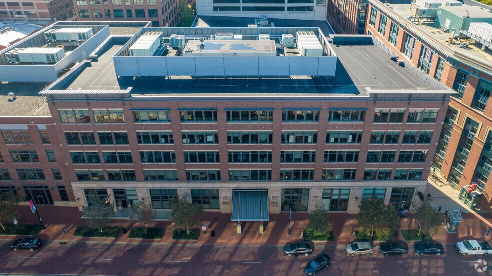 More Photos Of 125-155 W Nationwide Blvd, Columbus Office For Lease