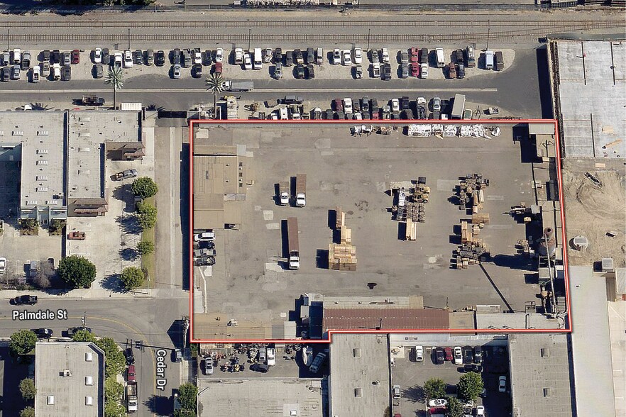 More Photos Of 7422 Cedar Dr, Huntington Beach Contractor Storage Yard For Lease