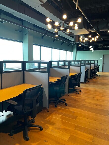 More Photos Of 200 W Towsontown Blvd, Towson Office For Sale