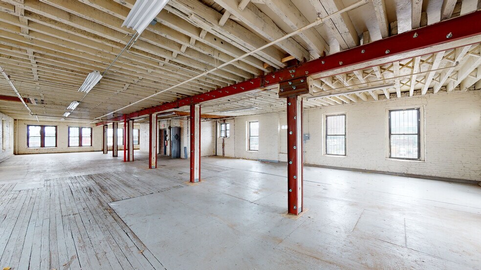 More Photos Of 1943 Pitkin Ave, Brooklyn Warehouse For Lease