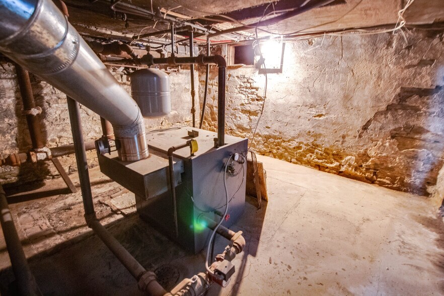 More Photos Of 212 E Main St, Carlinville Office Residential For Sale