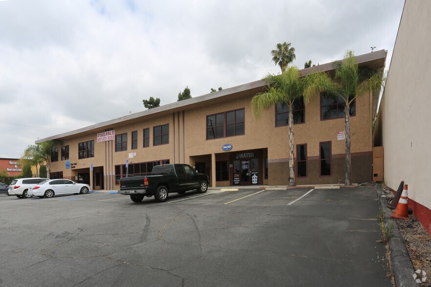 More Photos Of 121 W Whittier Blvd, La Habra Medical For Lease