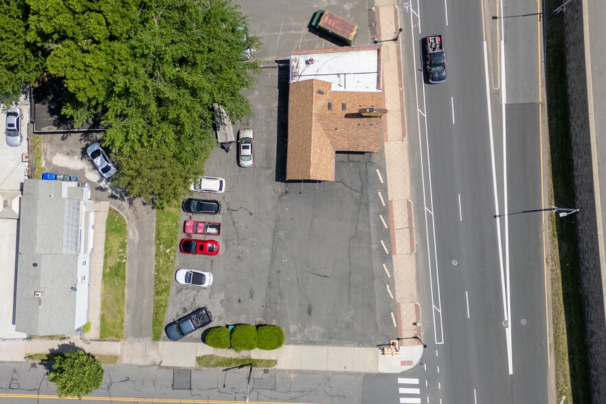 More Photos Of 1027 Columbus Ave, Springfield Freestanding For Sale