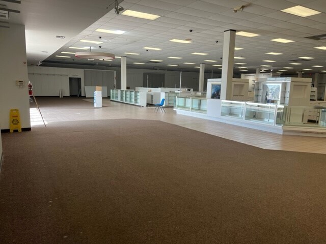 More Photos Of 6433 Highway 182 E, Morgan City Storefront For Lease