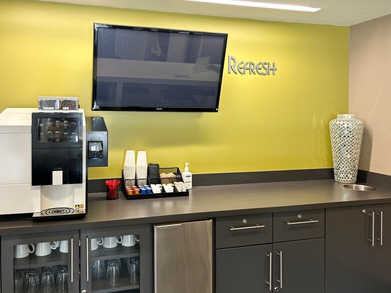 More Photos Of 1240 Winnowing Way, Mount Pleasant Coworking Space