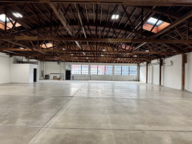 More Photos Of 1435 4th St, Berkeley Warehouse For Lease