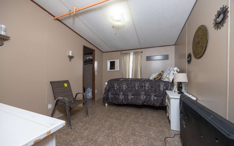 More Photos Of 7601 133rd Rd, Live Oak Assisted Living For Sale