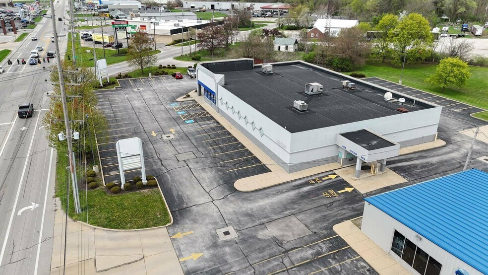 More Photos Of 21991 State Route 51 W, Genoa Drugstore For Lease