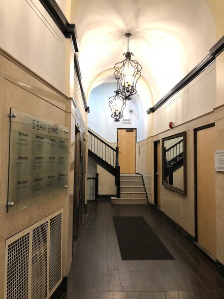 More Photos Of 5 E Long St, Columbus Office For Lease