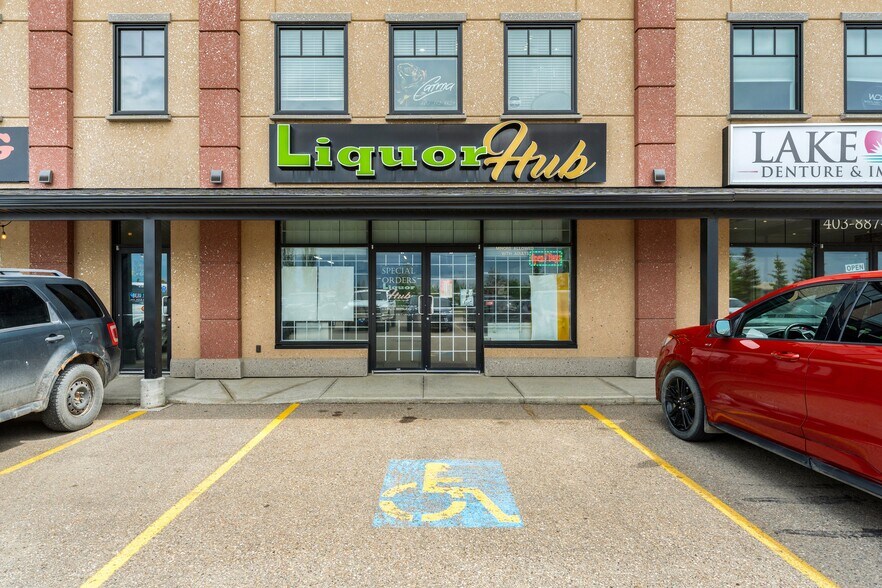 More Photos Of 25 Beju Ind. Dr, Sylvan Lake Department Store For Sale