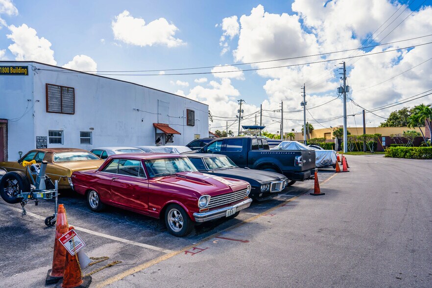 More Photos Of 1800-1812 SW 7th Ave, Pompano Beach Warehouse For Sale