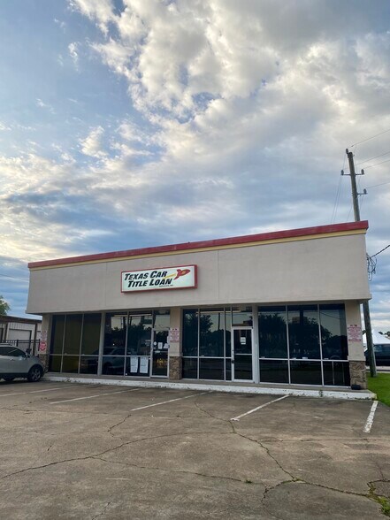 More Photos Of 821 Fm 1960, Houston Freestanding For Sale
