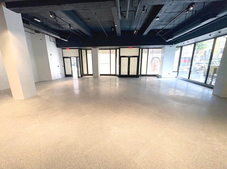 More Photos Of 215 W 9th St, Los Angeles Apartments For Lease