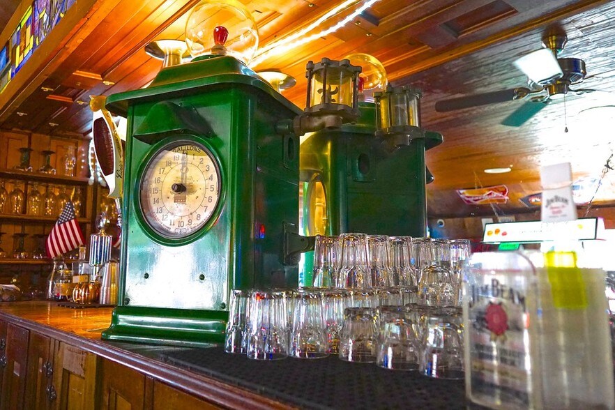 More Photos Of 3189 Highway 83 N, Seeley Lake Freestanding For Sale