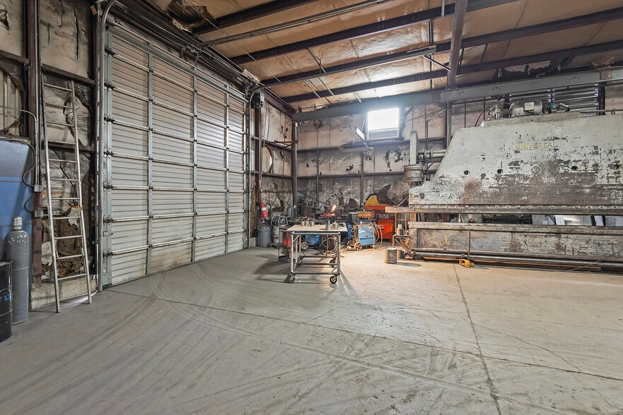 More Photos Of 1926 Pioneer Rd, Salt Lake City Manufacturing For Sale
