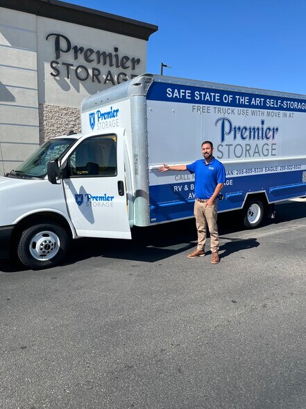 More Photos Of 5593 N Eagle Rd, Boise Self Storage For Lease