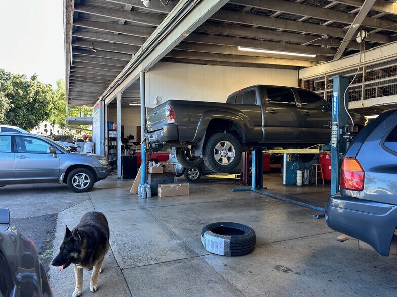 More Photos Of 3135 Lower Kula Rd, Kula Storefront Retail Office For Sale