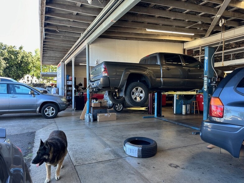 More Photos Of 3135 Lower Kula Rd, Kula Storefront Retail Office For Sale