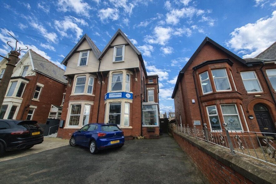Primary Photo Of 41 Derbe Rd, Lytham St Annes Hospitality For Sale