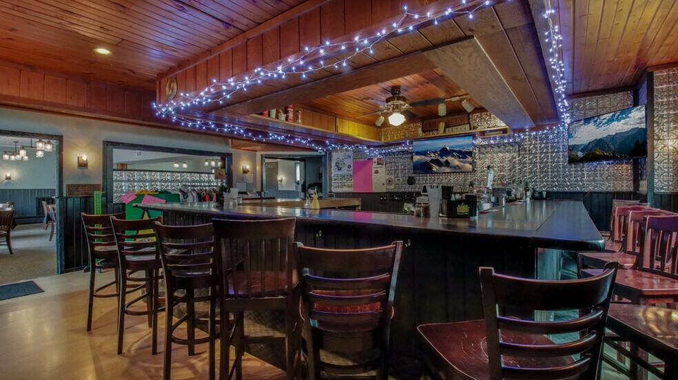 More Photos Of 2982 US Highway 63, Barronett Restaurant For Sale