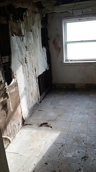More Photos Of 1875 Forest Hills Blvd, Cleveland Apartments For Sale