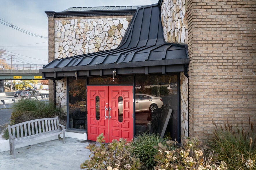More Photos Of 6 Spring Valley Rd, Paramus Freestanding For Sale