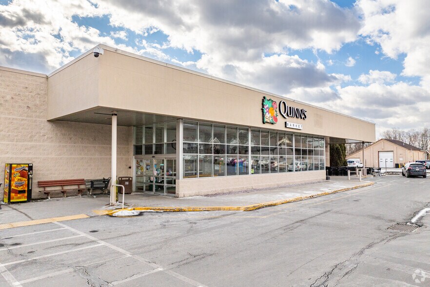 Primary Photo Of 1437 Main St, Peckville General Retail For Lease