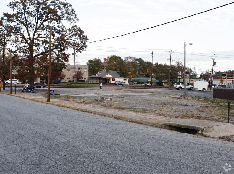 Primary Photo Of 3552 Perkins St, Hapeville Land For Lease