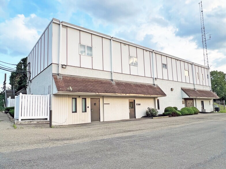 More Photos Of 1946 W 26th St, Erie Office For Lease