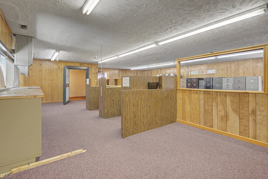 More Photos Of 219 N Main St, Spring Lake Bank For Sale