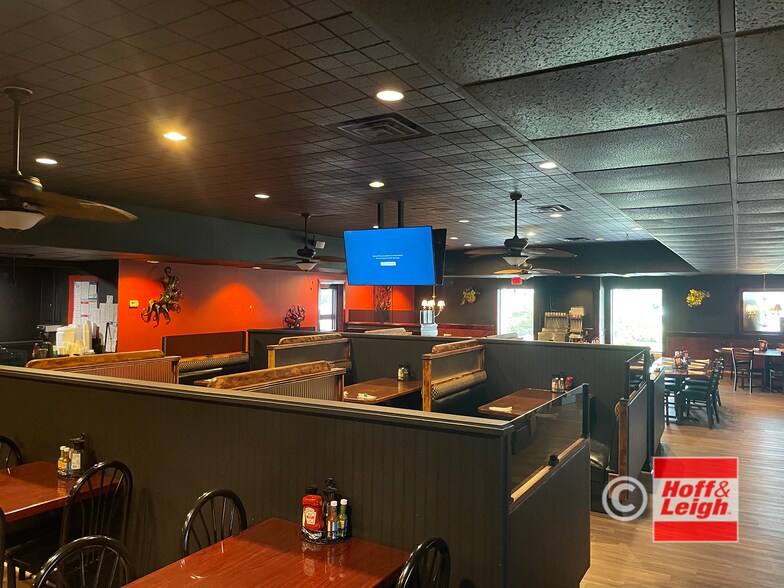 More Photos Of 71 5th St SE, Barberton Restaurant For Sale