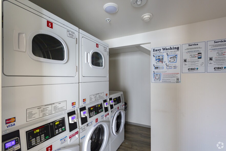 More Photos Of 18528 Chase St, Northridge Apartments For Sale