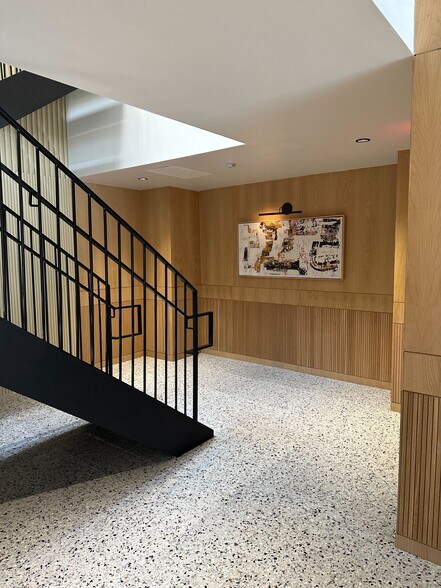 More Photos Of 3334 Richmond Ave, Houston Office For Sale