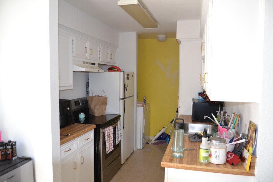 More Photos Of 100 Shady River Dr, Junction Apartments For Sale