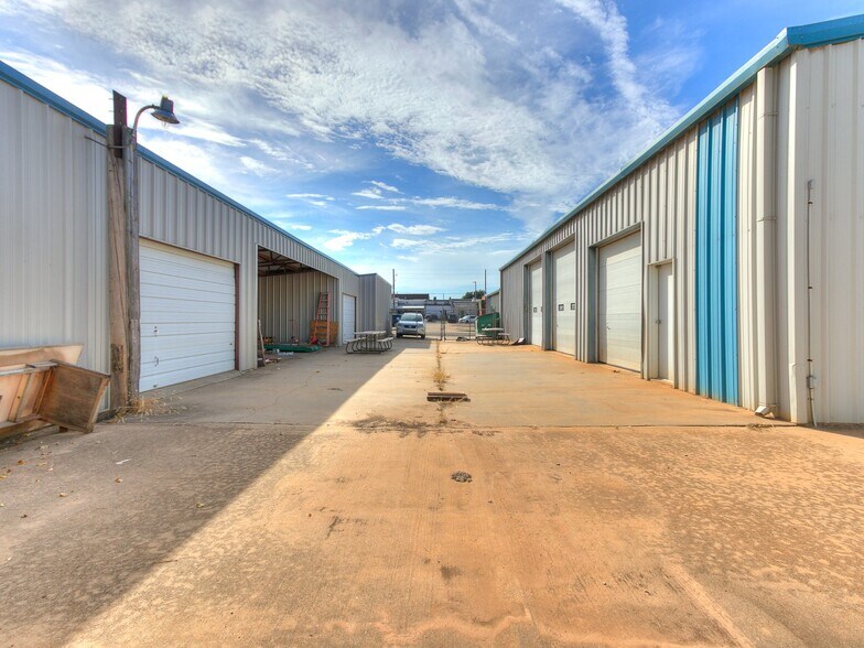 More Photos Of 219 N 6th St, Kingfisher Office For Sale