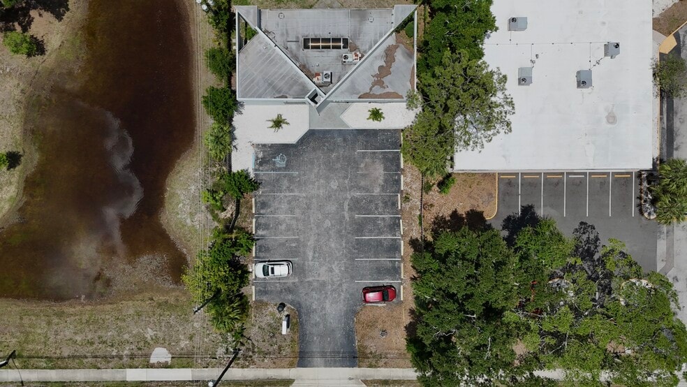 More Photos Of 6711 38th Ave N, Saint Petersburg Medical For Sale