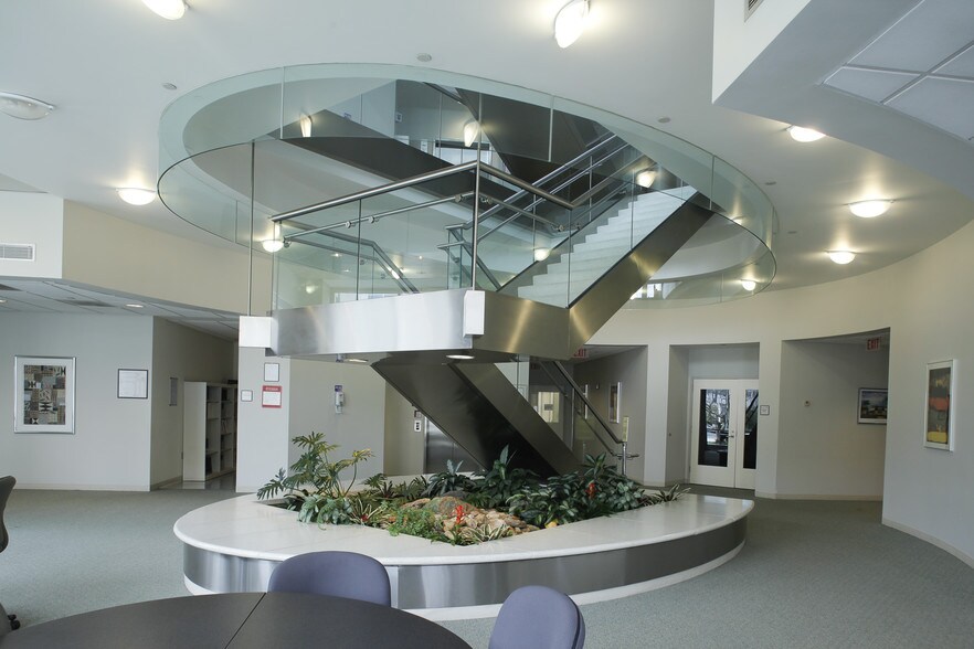 More Photos Of 1041 Route 202/206, Bridgewater Research And Development For Lease