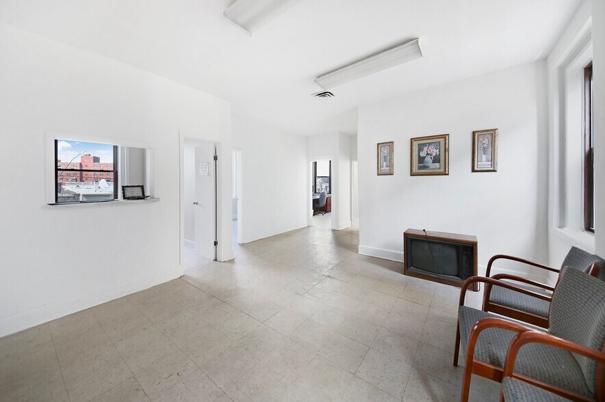 More Photos Of 8 Baldwin Ave, Jersey City Medical For Sale