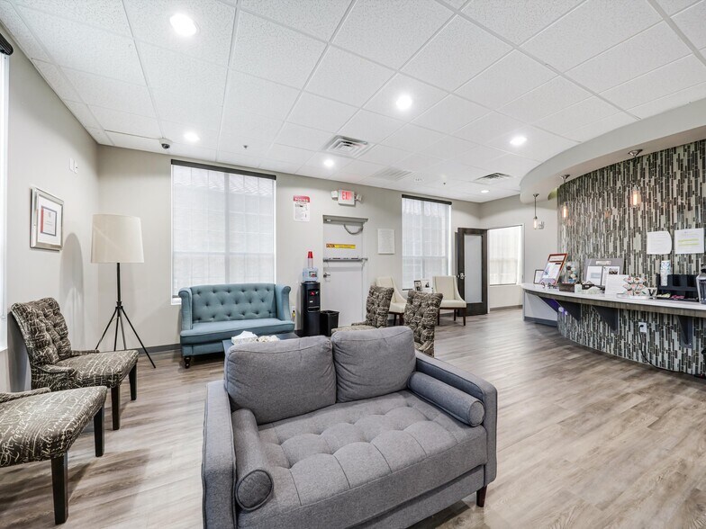 More Photos Of 7709 San Jacinto Pl, Plano Loft Creative Space For Sale