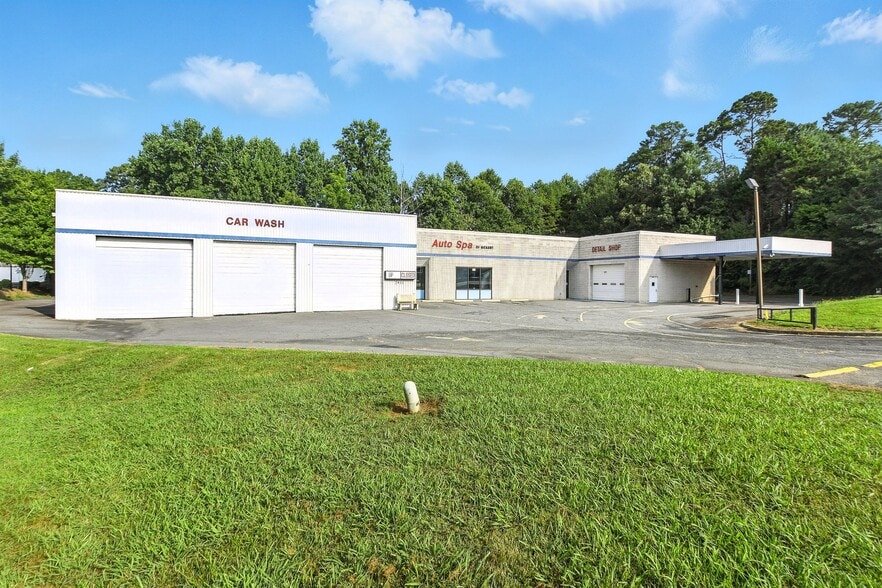 More Photos Of 2931 N Center St, Hickory Carwash For Sale