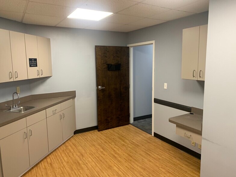 More Photos Of 668-670 N Orlando Ave, Maitland Office For Sale