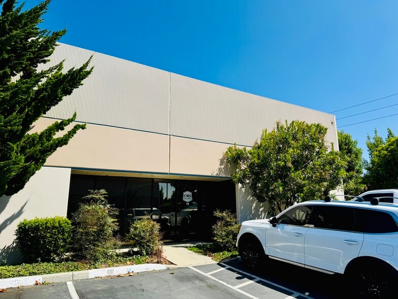 Primary Photo Of 2368 Eastman Ave, Ventura Distribution For Sale