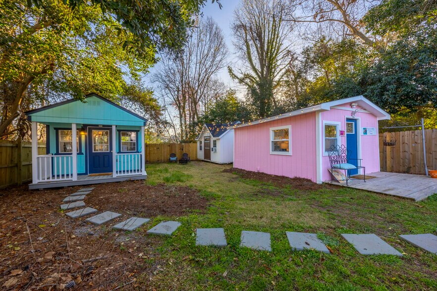 More Photos Of 1552 Sunnyside Dr, Columbia Flex For Lease