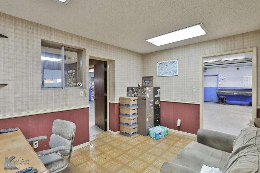 More Photos Of 5550 US-277 S., Abilene Specialty For Sale