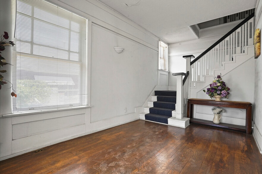 More Photos Of 1207 E Rio Grande Ave, El Paso Multifamily For Sale