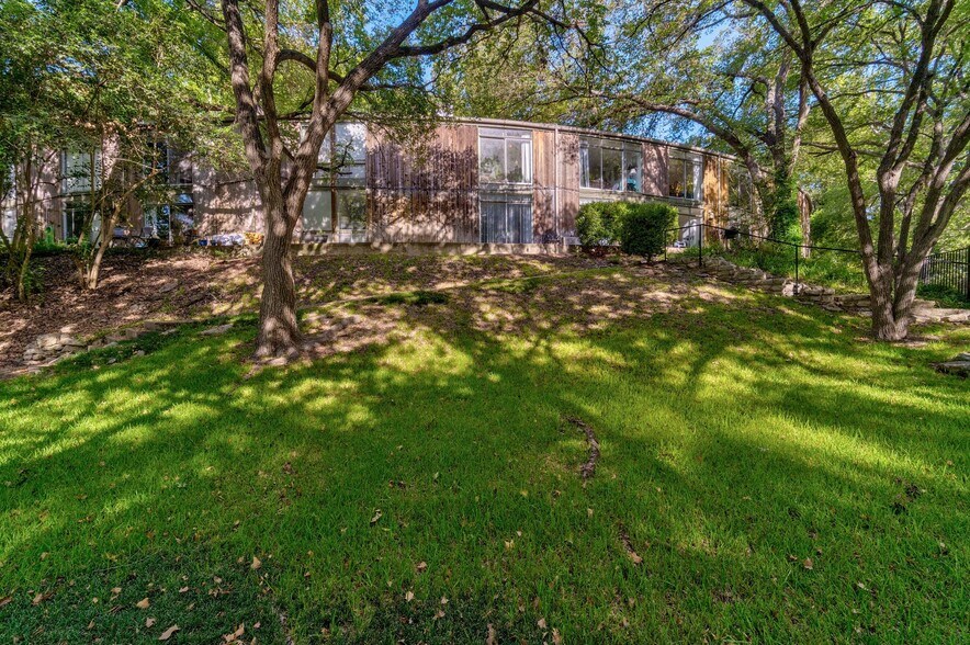 More Photos Of 1801 Westlake Dr, West Lake Hills Land For Sale
