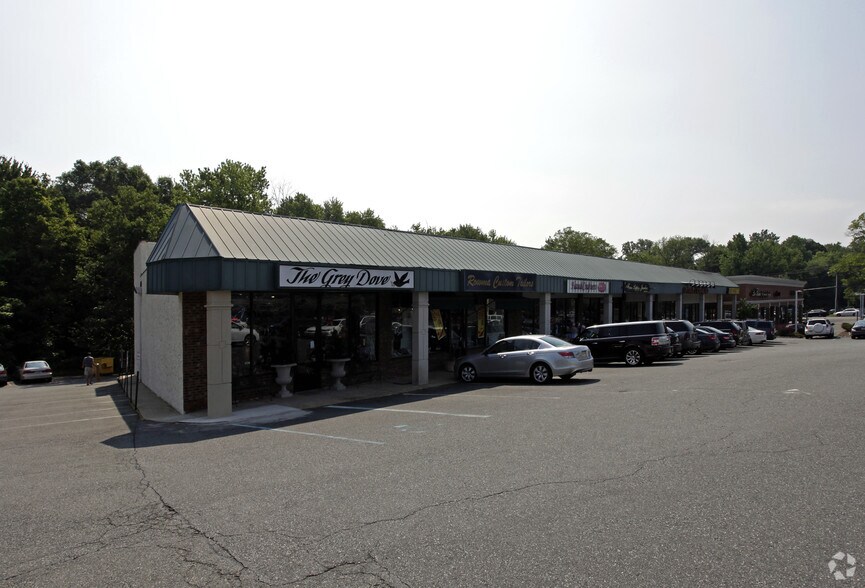 More Photos Of 159-169 S Livingston Ave, Livingston General Retail For Lease